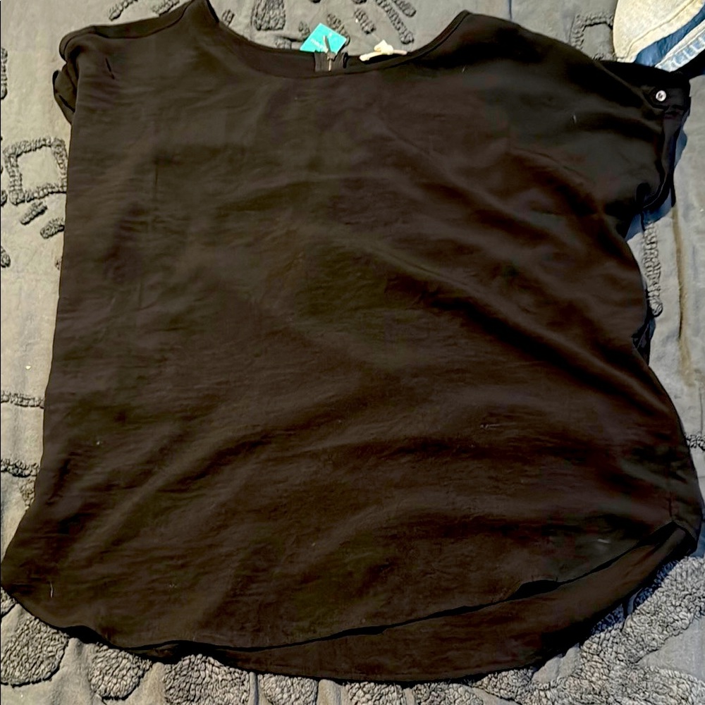 Maurice’s Brand New business casual tee